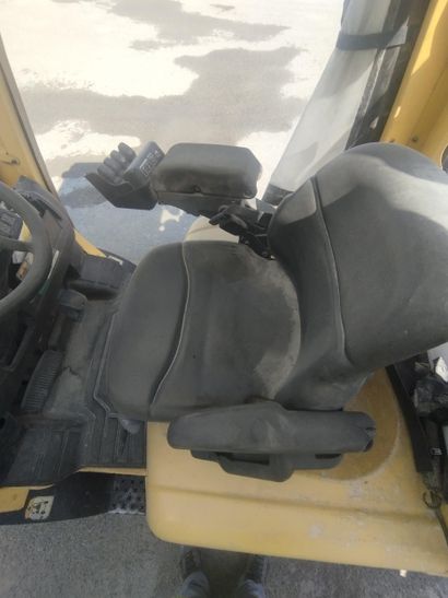 Chariot élévateur GAZ HYSTER 2,5FT TRIPLEX...