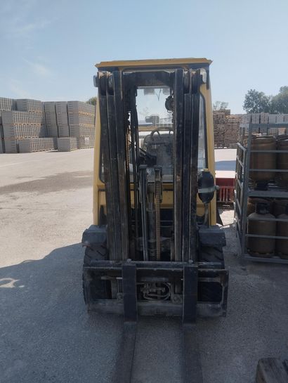 Chariot élévateur GAZ HYSTER 2,5FT TRIPLEX...
