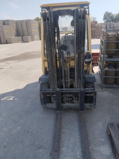 Chariot élévateur GAZ HYSTER 2,5FT TRIPLEX...