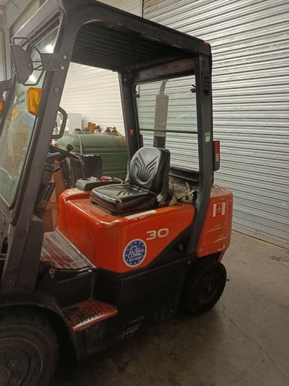 Chariot élévateur Thermique DOOSAN D30G DUPLEX...