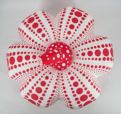 Yayoi KUSAMA

Yayoi KUSAMA (1929-)
Dots Obsession...