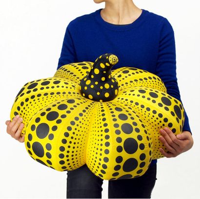 Yayoi KUSAMA

Yayoi KUSAMA (1929-)
Dots Obsession...
