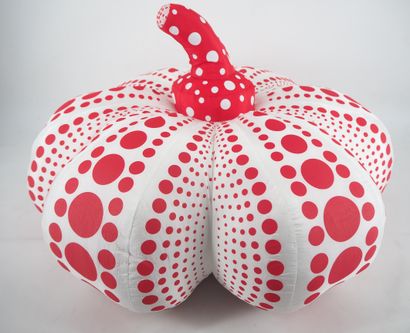 Yayoi KUSAMA

Yayoi KUSAMA (1929-)
Dots Obsession...