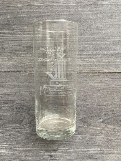 Large glass engraved 