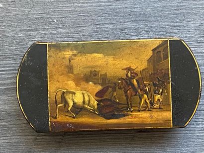 Une boite à cigares en bois de couleur noire...