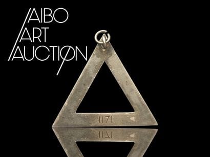 Triangle-shaped metal medal engraved 1171....