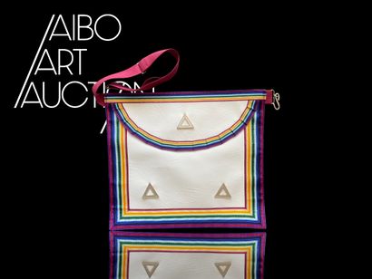 Ordre Des Nautoniers master apron in white...