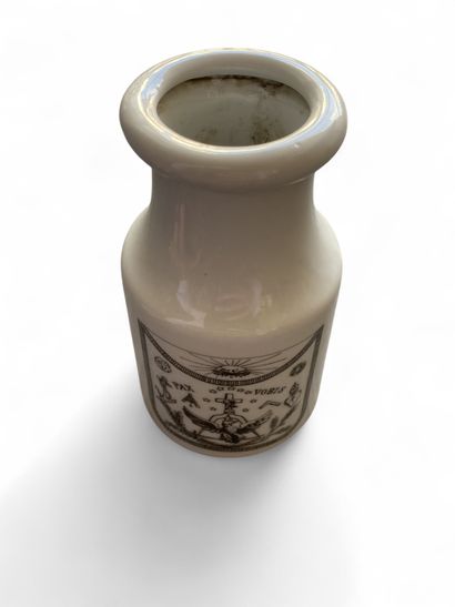 Small porcelain mustard pot decorated with...