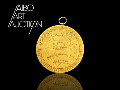 Large commemorative medal in gilded brass...