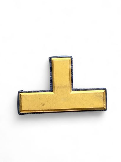 Master Freemason badge in gilded brass. Good...