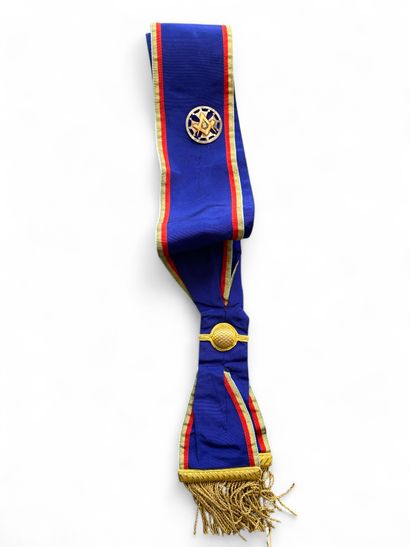 A GLNF (Province d'ocitanie) shoulder harness...