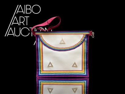 Ordre Des Nautoniers master apron in white...