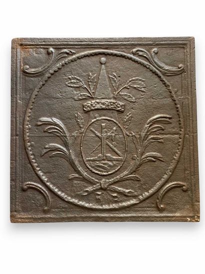 Cast-iron fireback (Dimensions: 48 cm x 48...