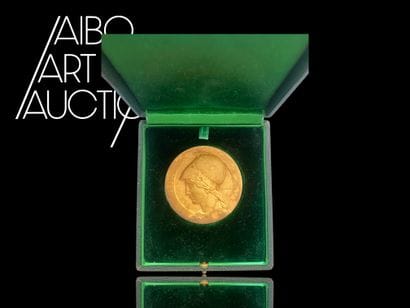 Beautiful gilt bronze medal (signed G.Contaux...