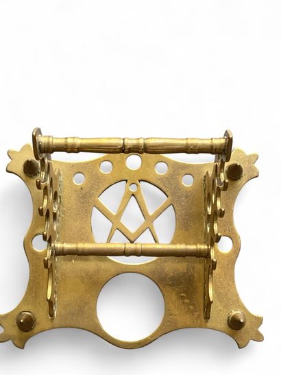 Gilded brass inkwell holder with the Freemasons'...