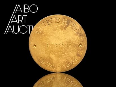 Beautiful gilt bronze medal (signed G.Contaux...