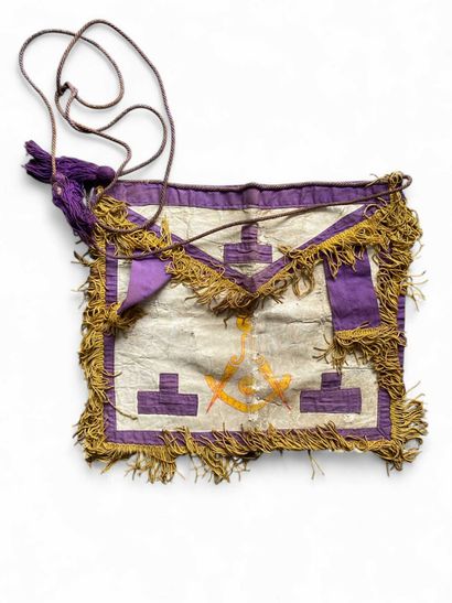 An apron in fabric (violet lisseret and yellow...