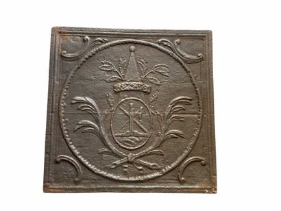 Cast-iron fireback (Dimensions: 48 cm x 48...