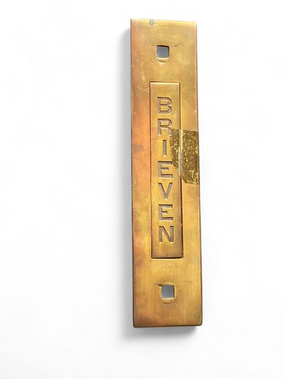 Plaque de porte en laiton avec ouverture...