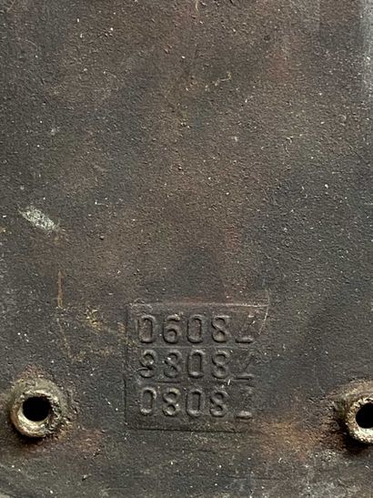 Grande ferrure de porte en laiton provenant...