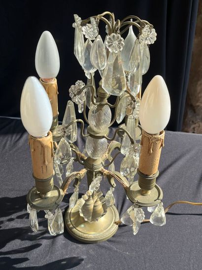 PAIRE de GIRANDOLES à 4 bras de lumière,...