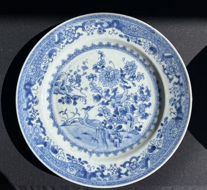 CHINE. LOT de porcelaine en camaïeu de bleu...