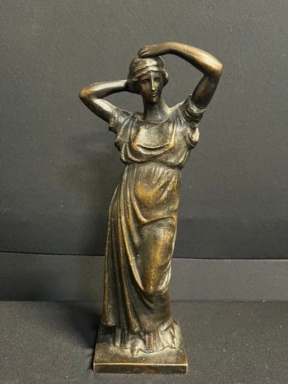 Dans le goût de l'antique
Femme drapée les...