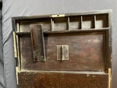 LOT de boîtes comprenant :
- Boite rectangulaire...