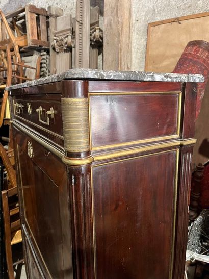 SECRETAIRE en acajou et placage d'acajou,...
