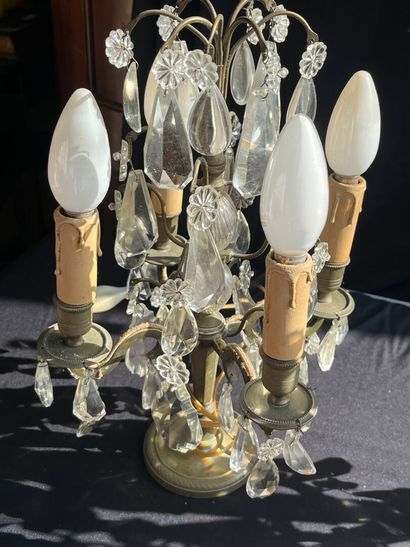 PAIRE de GIRANDOLES à 4 bras de lumière,...