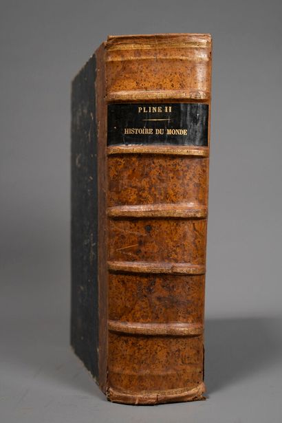 [16th century book]. PLINE L'ANCIEN. L'Histoire...