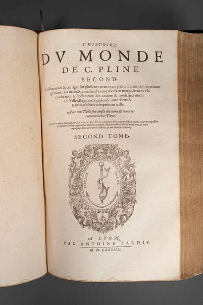 [16th century book]. PLINE L'ANCIEN. L'Histoire...