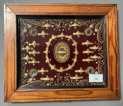 [Paperolle-reliquaire]. 19th century. SAINT...