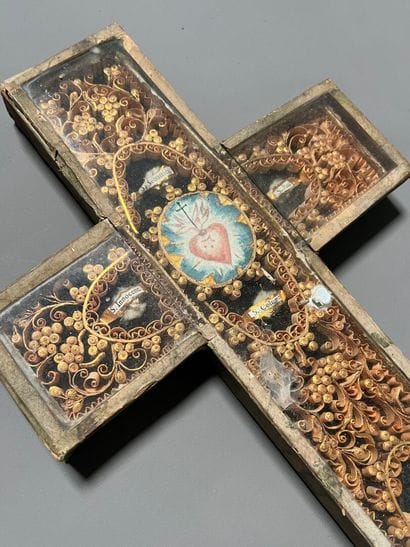 [Paperolle-reliquaire]. CRUCIFIX wooden holy-water...