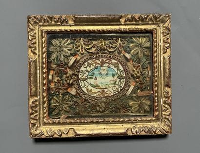 [Paperolle-reliquaire]. 18th century. Painted...