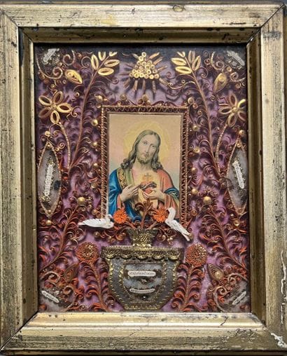 [Paperolle-reliquaire]. SACRED HEART OF JESUS....