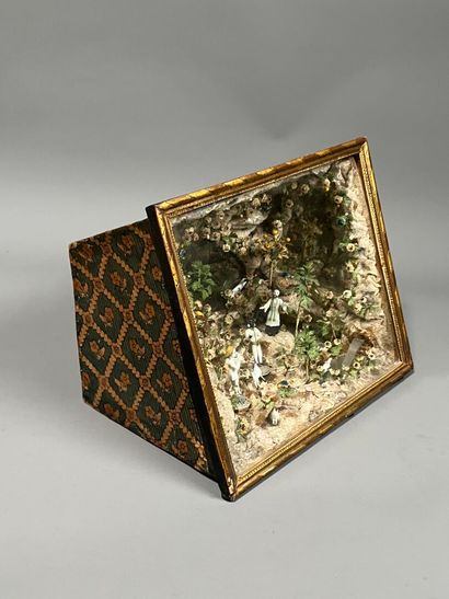 CRIB IN SPUN GLASS FROM NEVERS. 18th century....