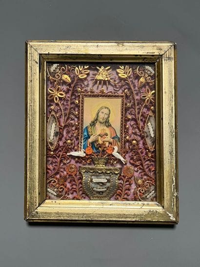 [Paperolle-reliquaire]. SACRED HEART OF JESUS....
