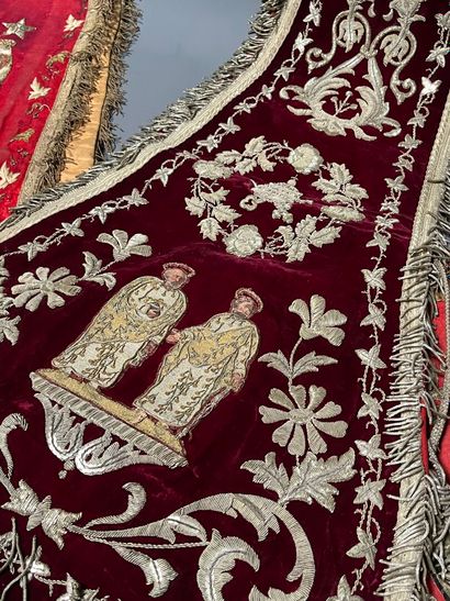 [Pièce textile liturgique]. TROIS ÉTOLES....