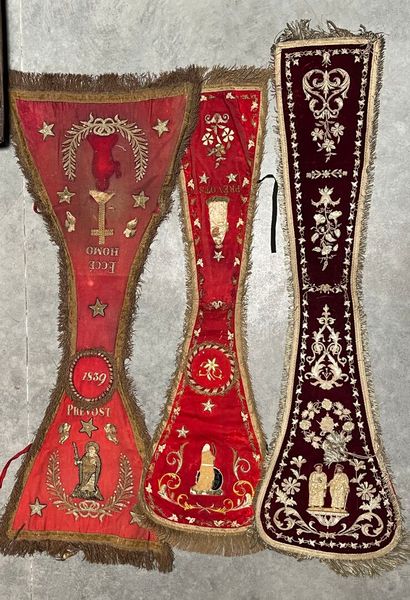 [Pièce textile liturgique]. TROIS ÉTOLES....