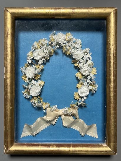BRIDAL CROWN. 19th c. Composed of small satin...