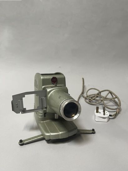 ALDIS ASPHERIC N°696736
Slide projector....