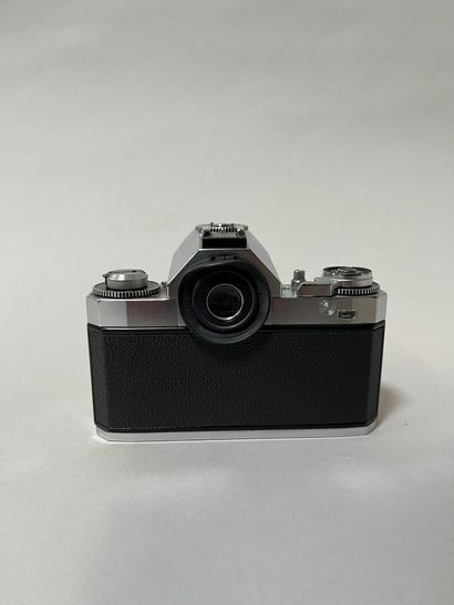 ZEISS IKON, model Icarex 35 CS, lens CARL...