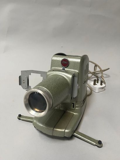ALDIS ASPHERIC N°696736
Slide projector....