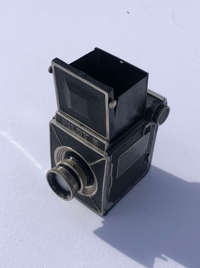KW, model Pilot 6, lens LAACK Pololyt 1:3.5...