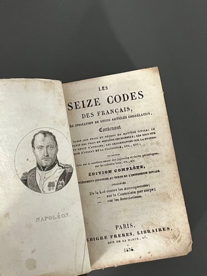 [Droit]. LOT de codes civils et divers comprenant...