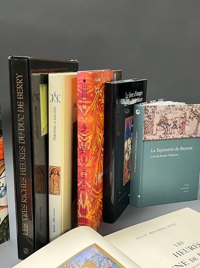 [Documentation]. [Middle Ages]. LOT of documentation...