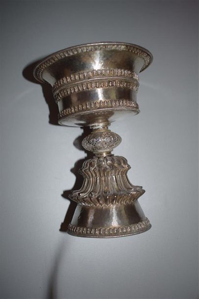 Lampe à beurre sur piédouche, Tibet, XIXe...