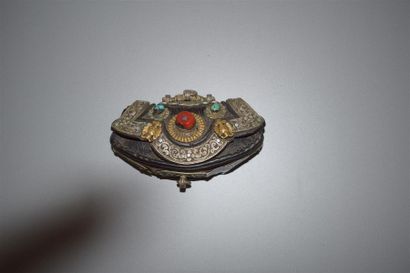 Bourse, Tibet, XIXe siècle Métal argenté,...