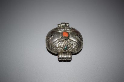 Amulette pendentif «Ghau», Tibet, XIXe siècle...
